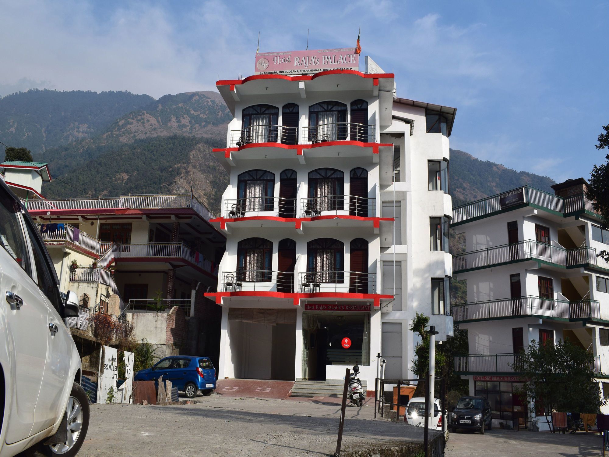 Oyo 10322 Hotel Raja Palace Νταραμσάλα Εξωτερικό φωτογραφία